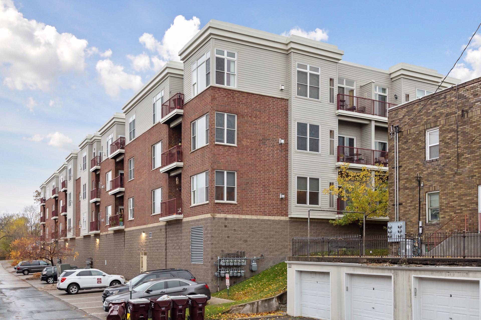 100 4th Avenue N Unit: 308