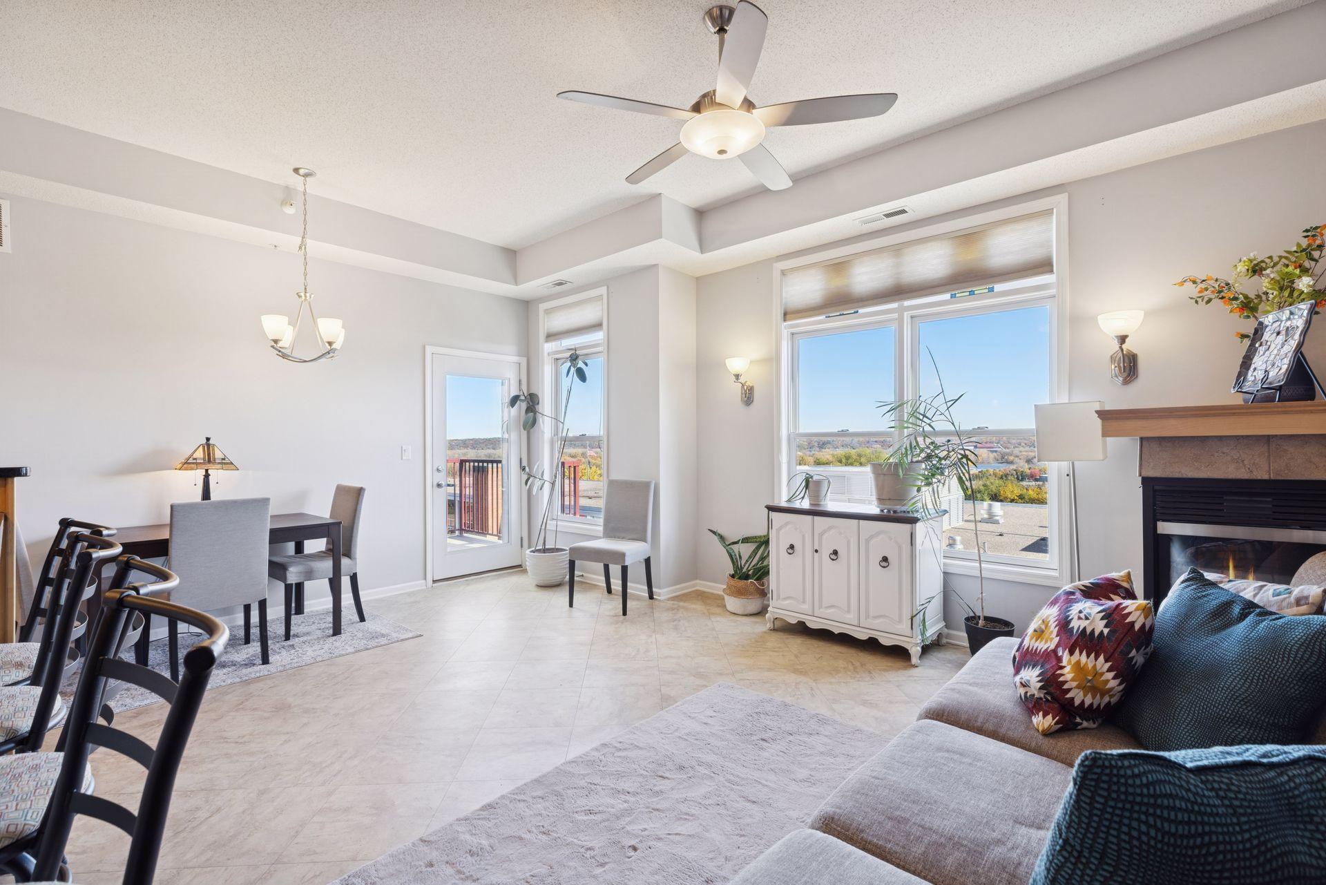 100 4th Avenue N Unit: 308