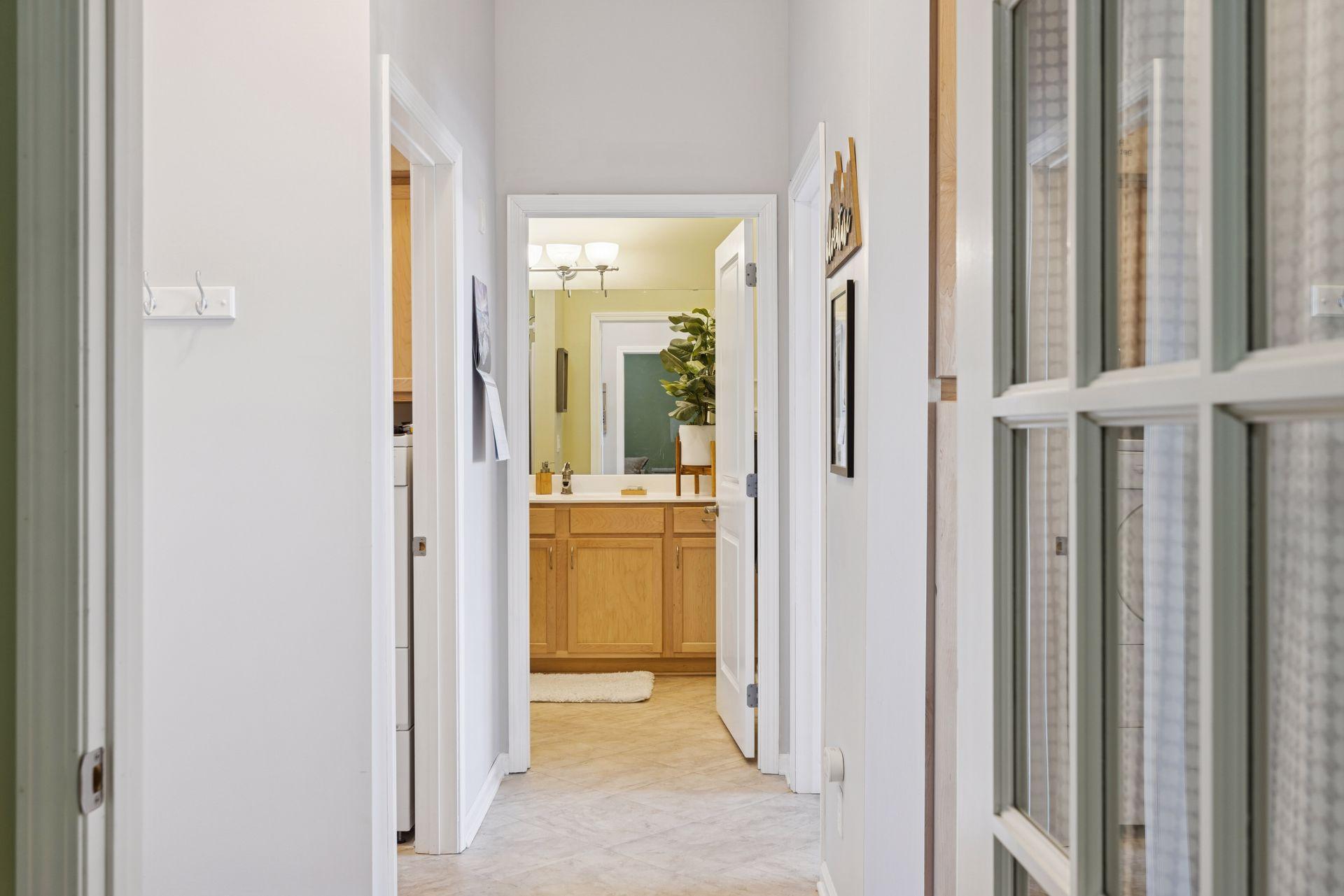 100 4th Avenue N Unit: 308