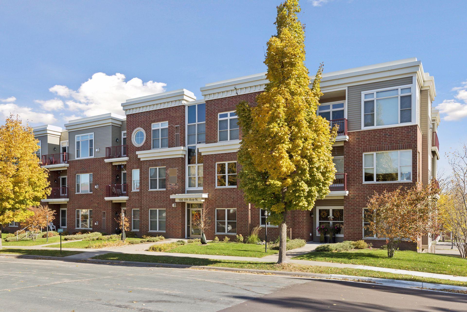 100 4th Avenue N Unit: 308