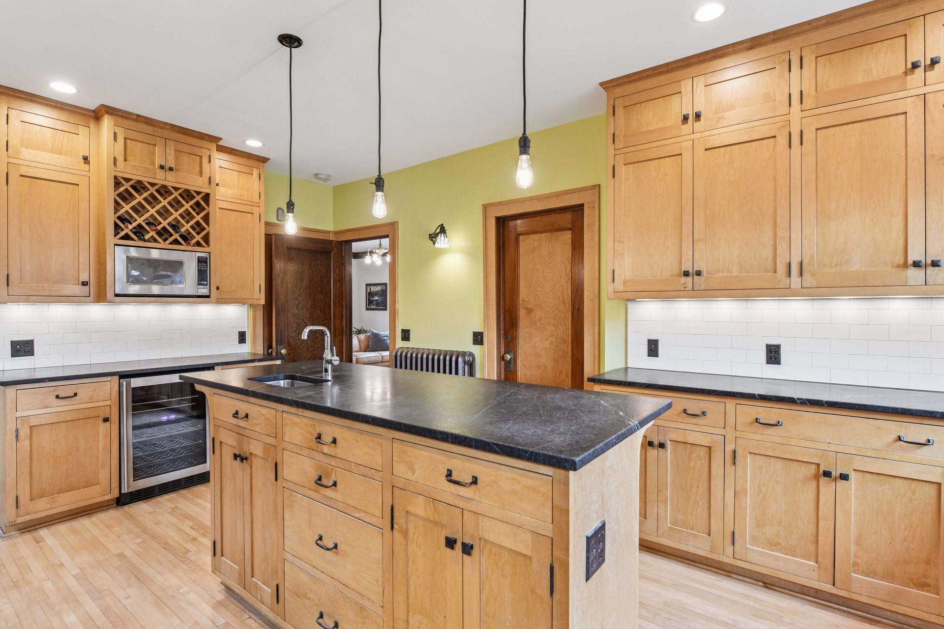 1326 Goodrich Avenue