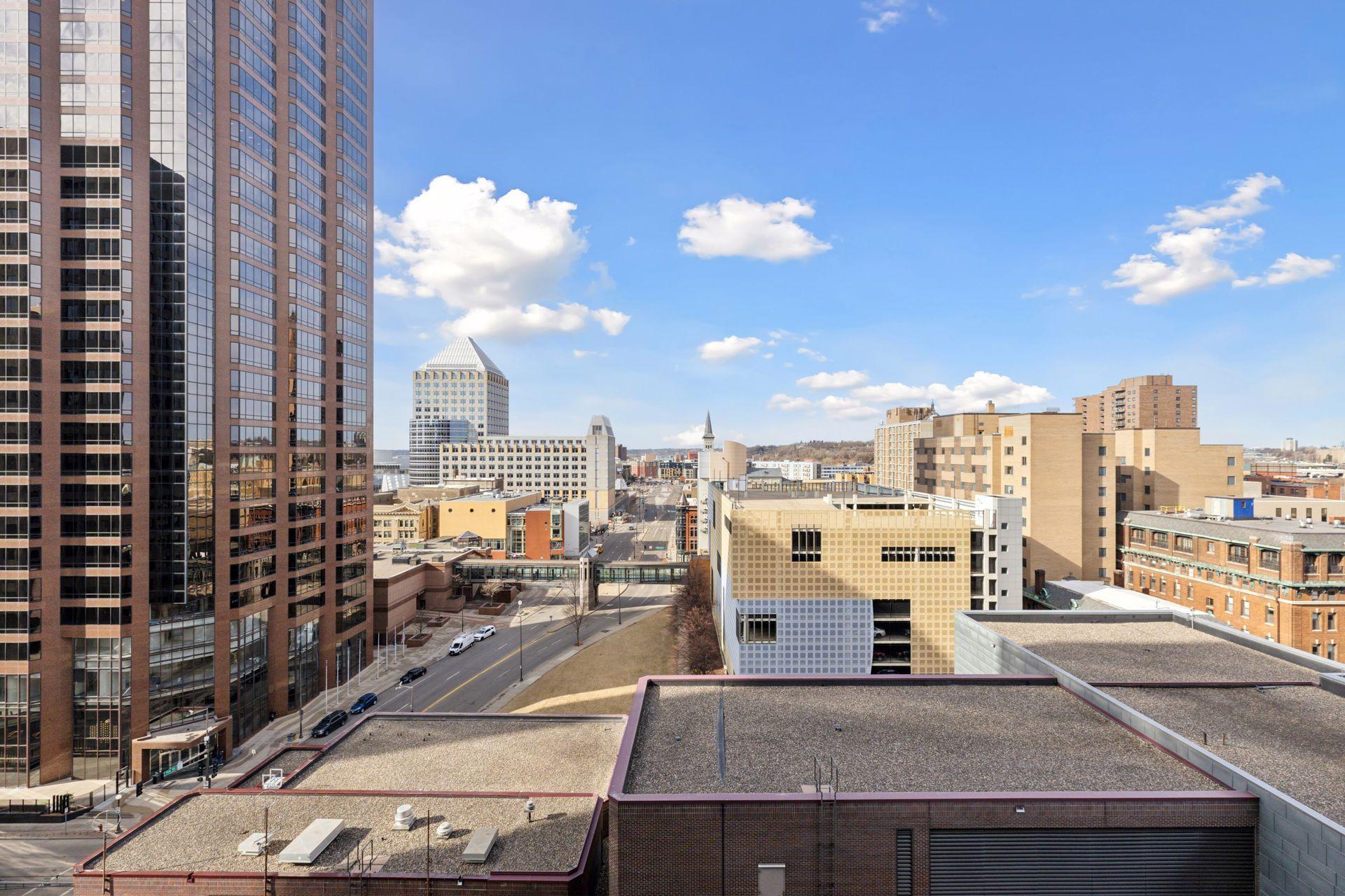 66 9th Street E Unit: 1609