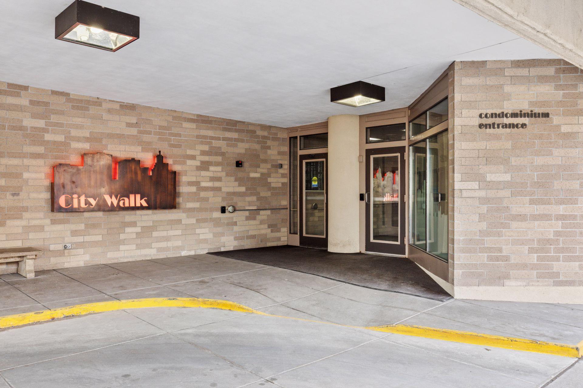 66 9th Street E Unit: 1609