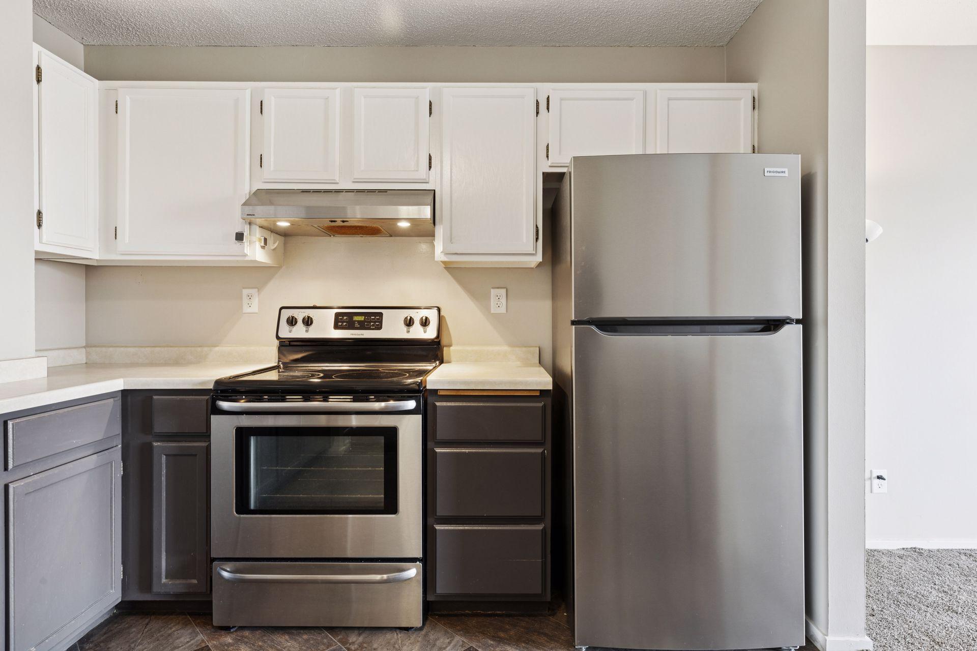 66 9th Street E Unit: 1609