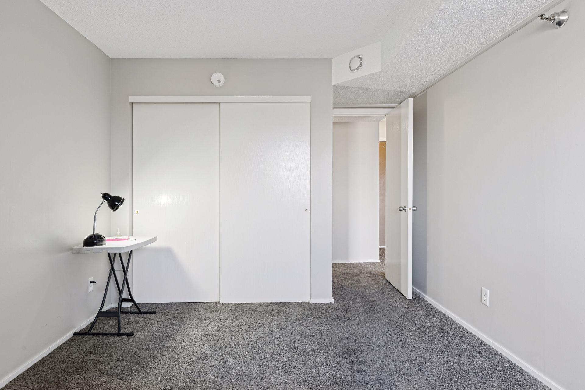 66 9th Street E Unit: 1609