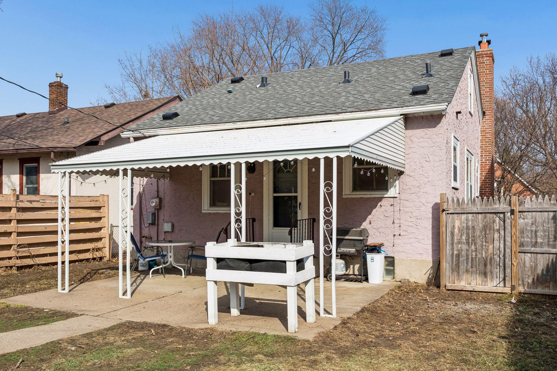 4155 Humboldt Avenue N