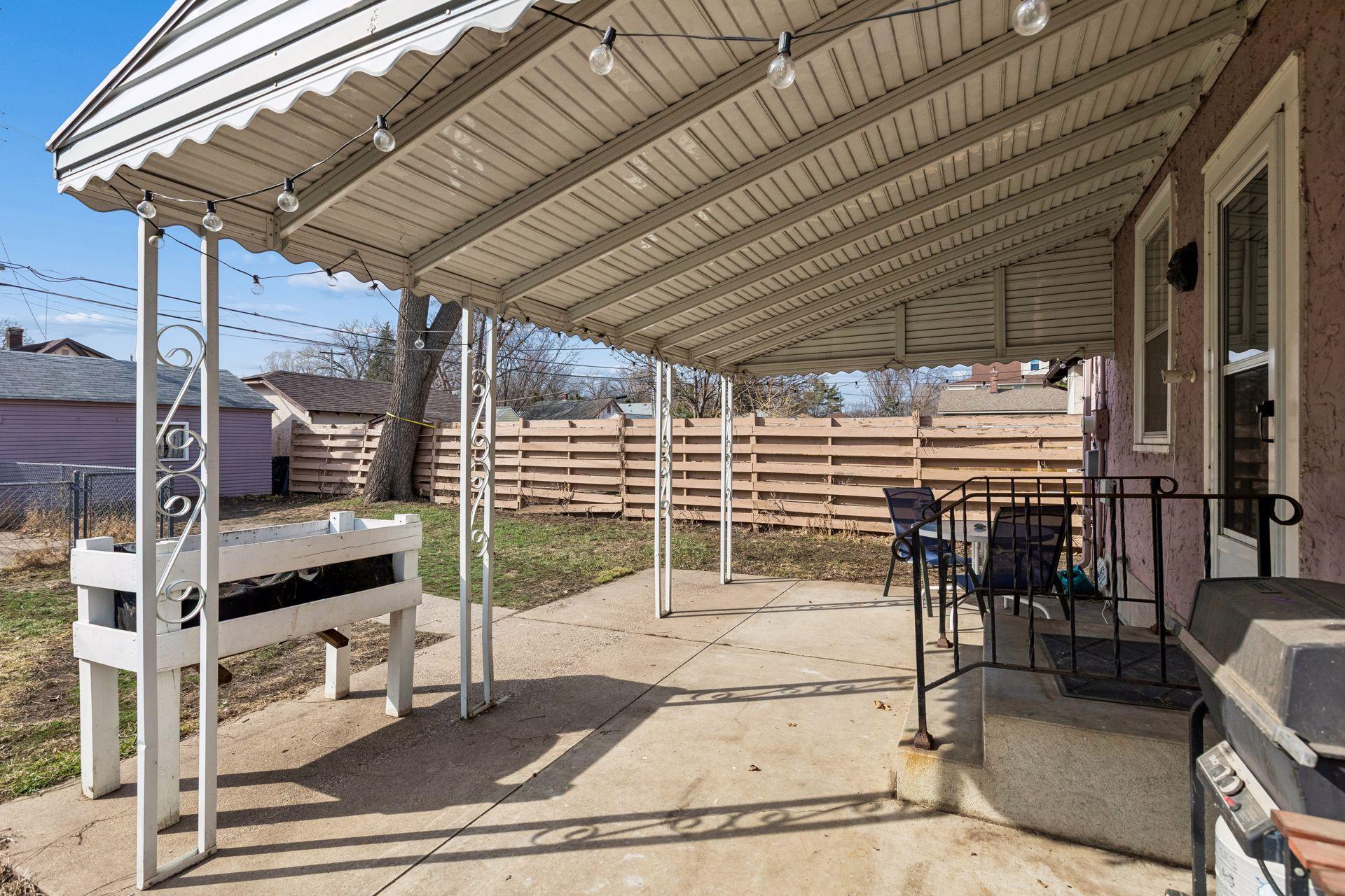 4155 Humboldt Avenue N