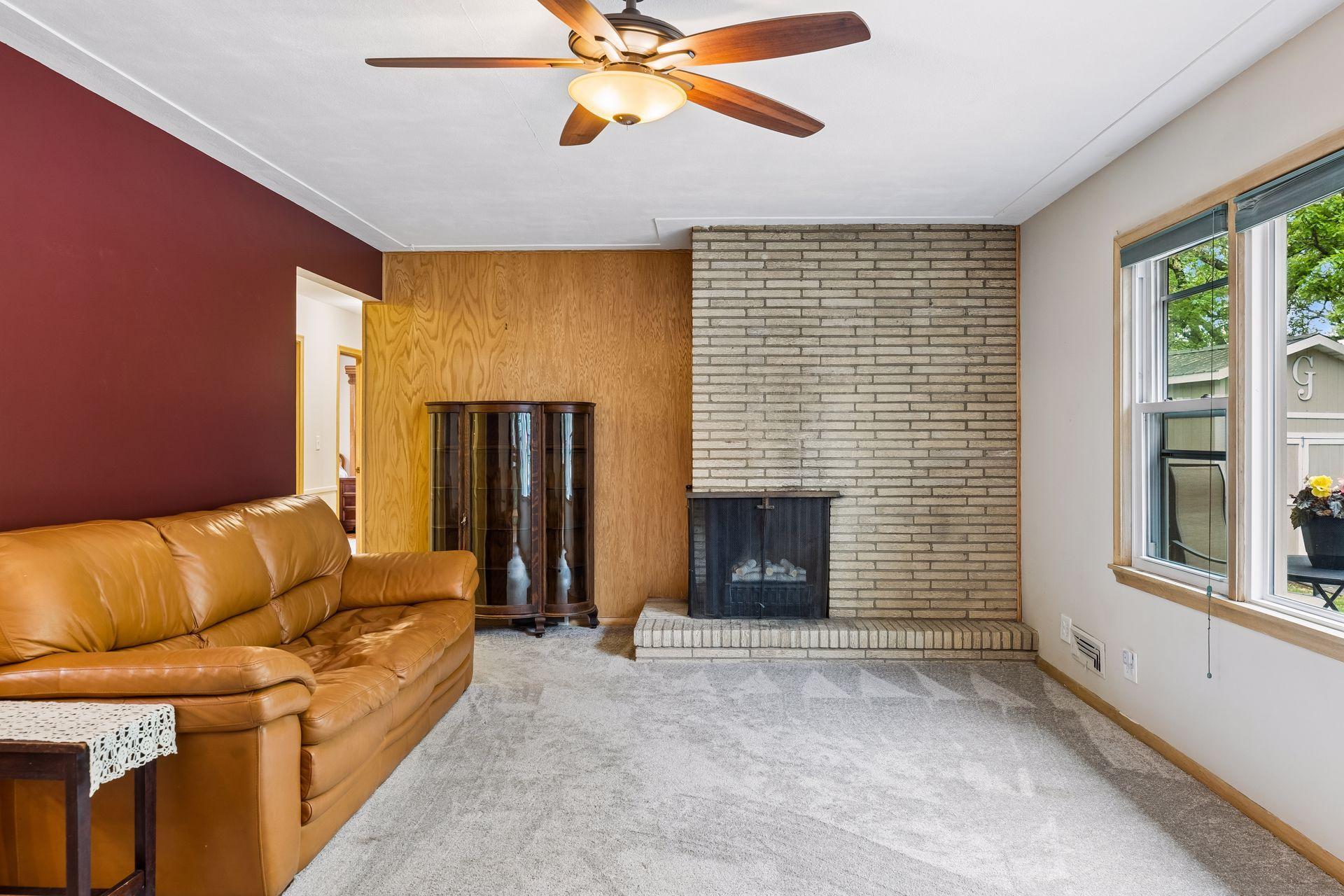 3613 Robin Lane