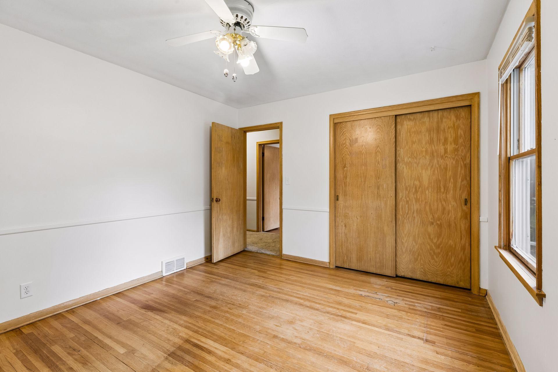 3613 Robin Lane