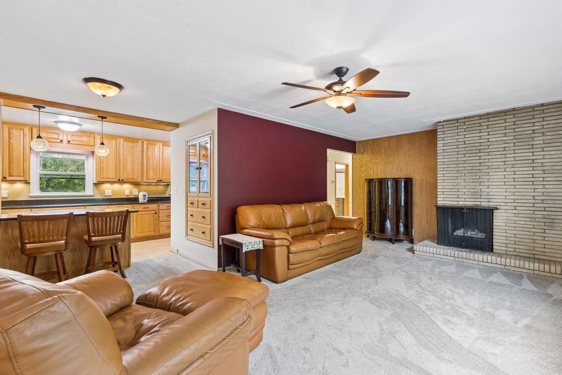 3613 Robin Lane