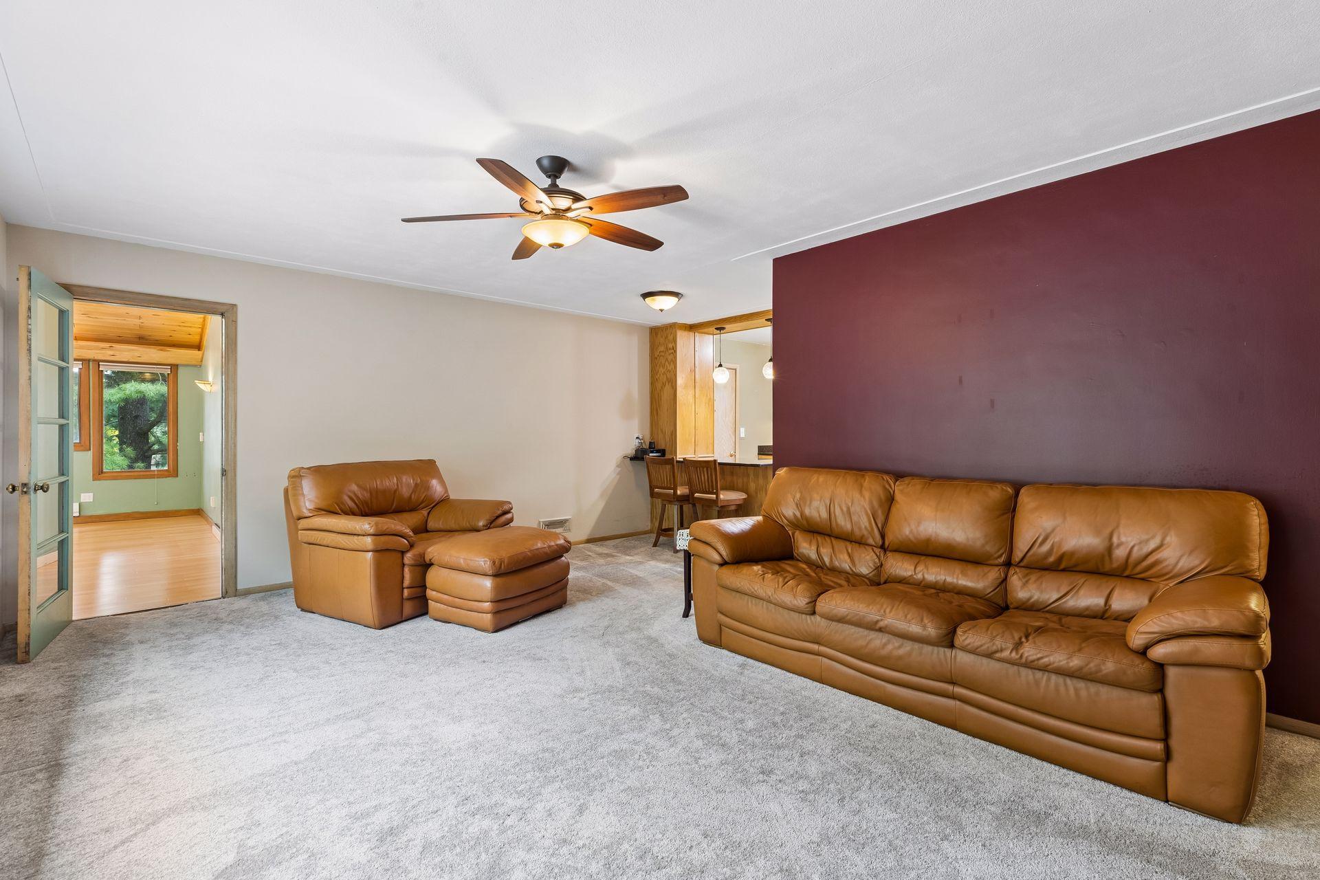 3613 Robin Lane