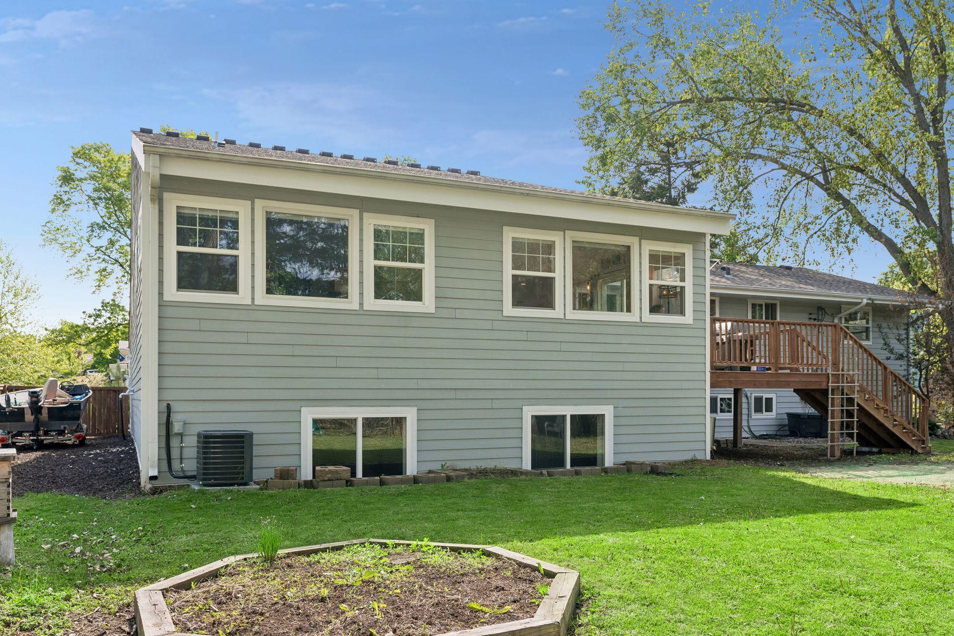 3425 Churchill Street