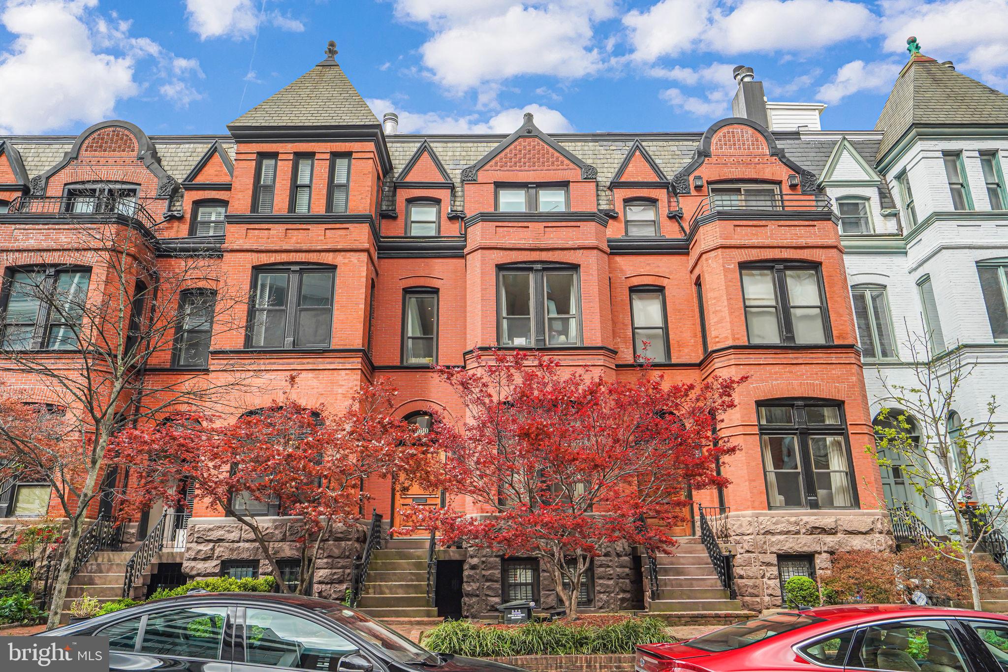 1010 22nd St NW