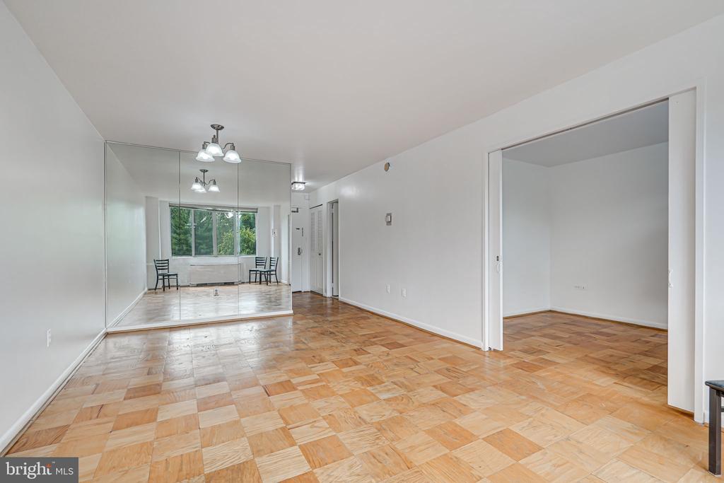 2939 van Ness St NW #838