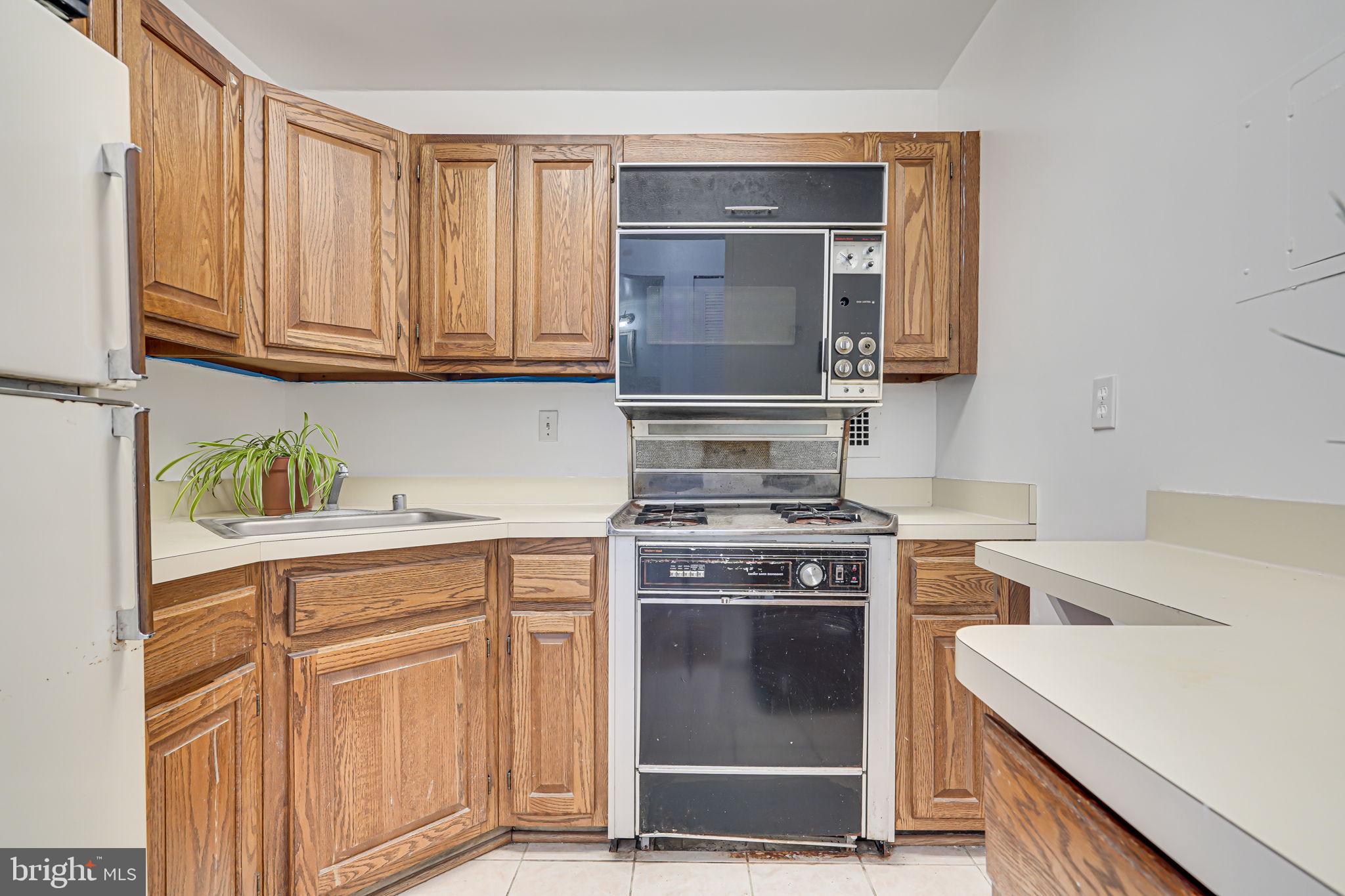 2939 van Ness St NW #838