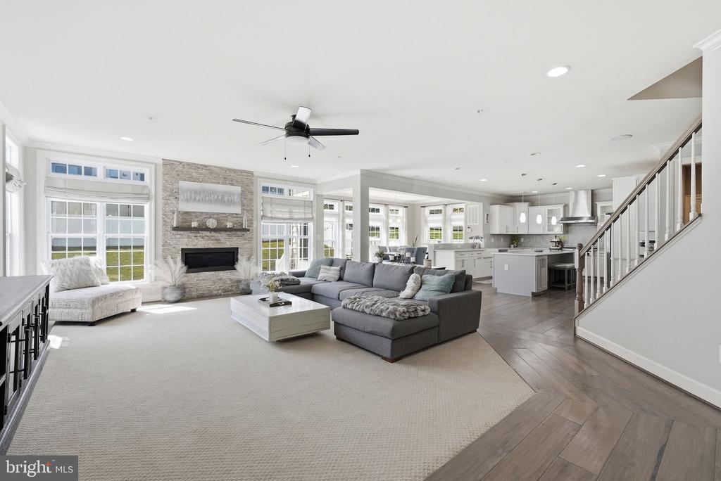 9003 CRYSTAL OAKS LANE