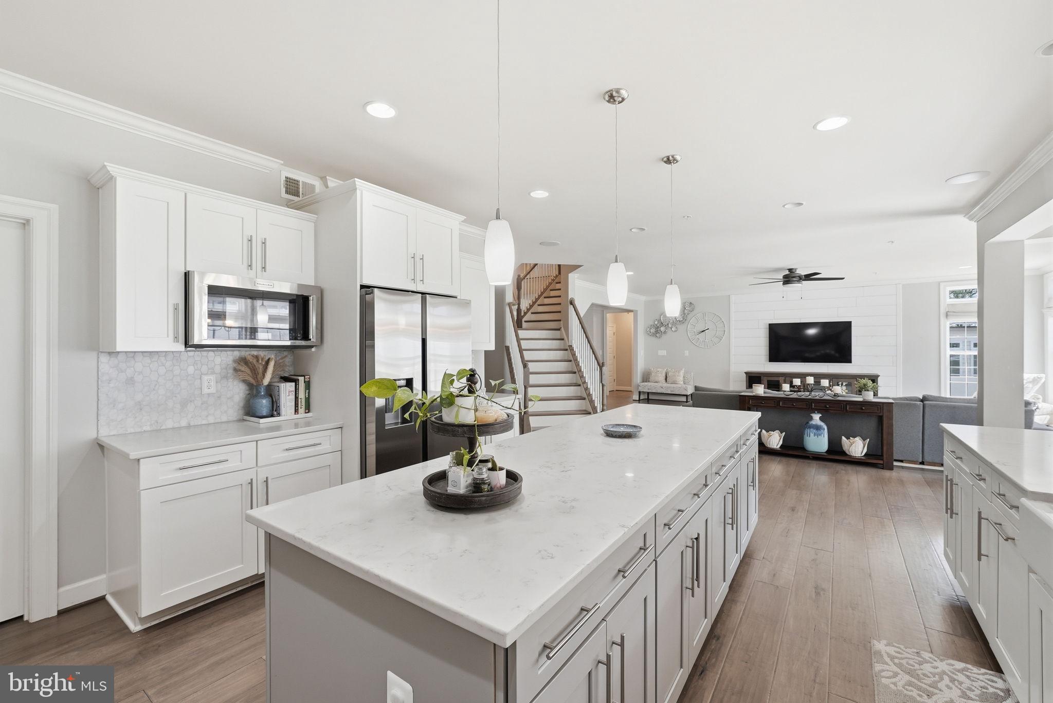 9003 CRYSTAL OAKS LANE