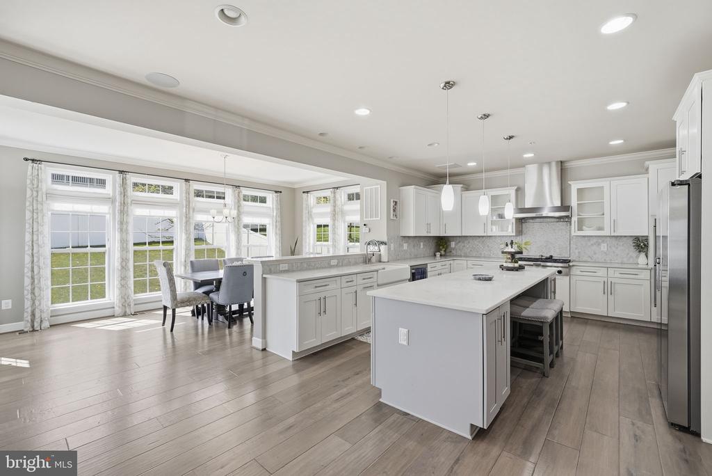 9003 CRYSTAL OAKS LANE