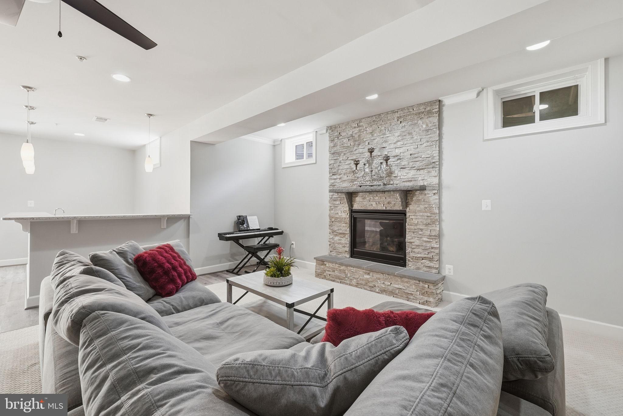 9003 CRYSTAL OAKS LANE