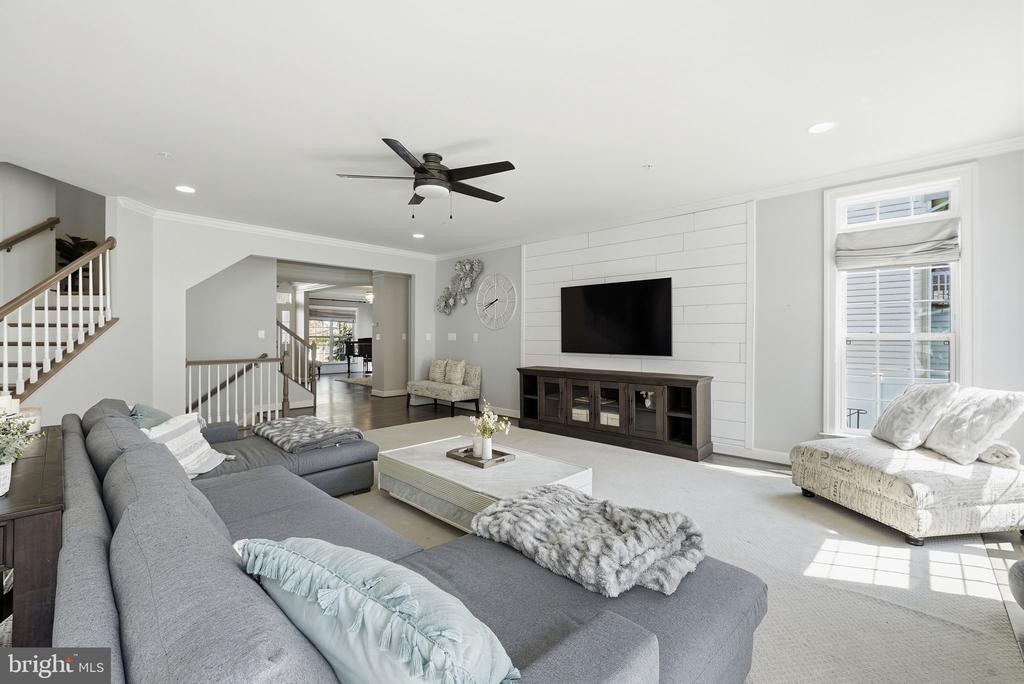 9003 CRYSTAL OAKS LANE