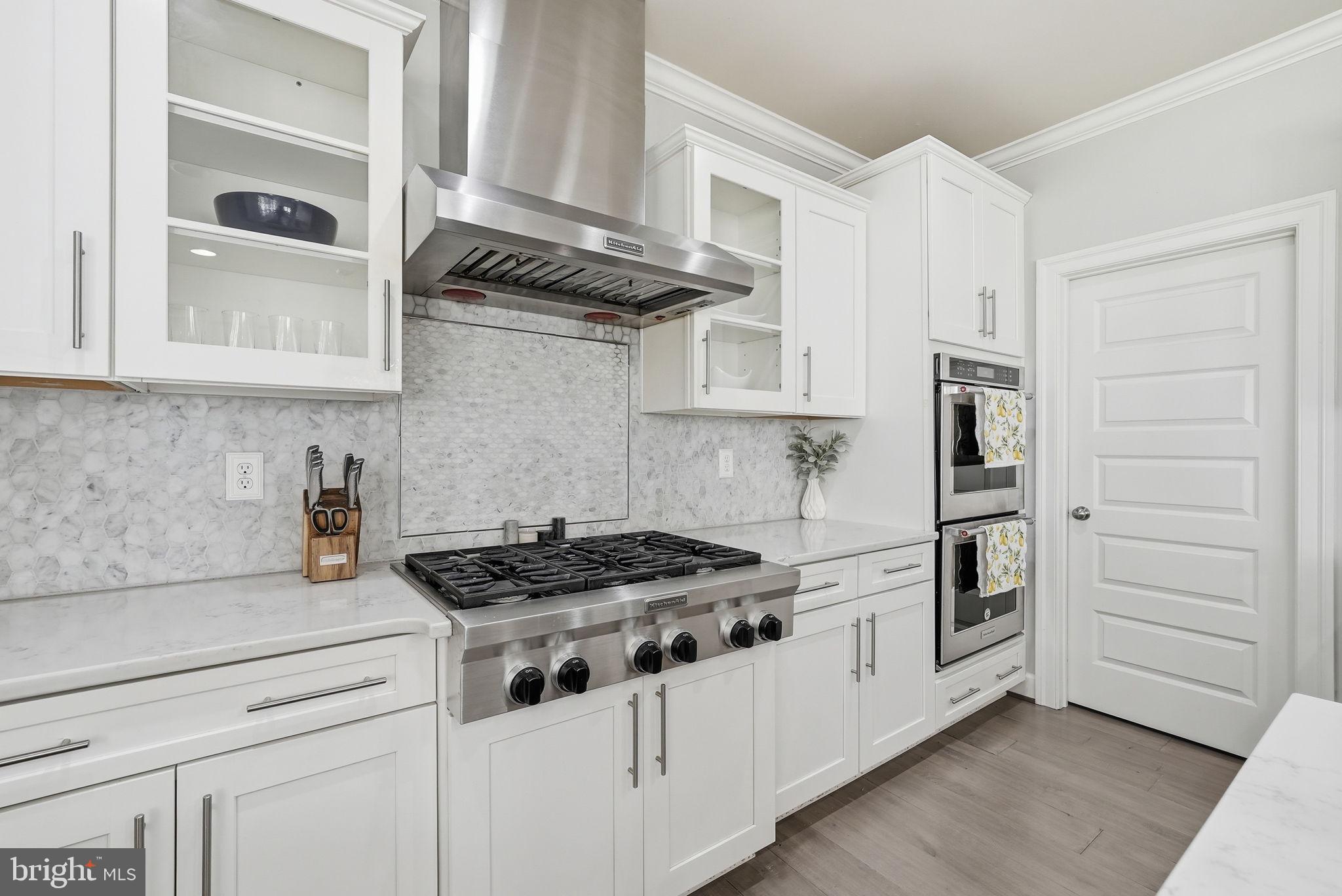 9003 CRYSTAL OAKS LANE