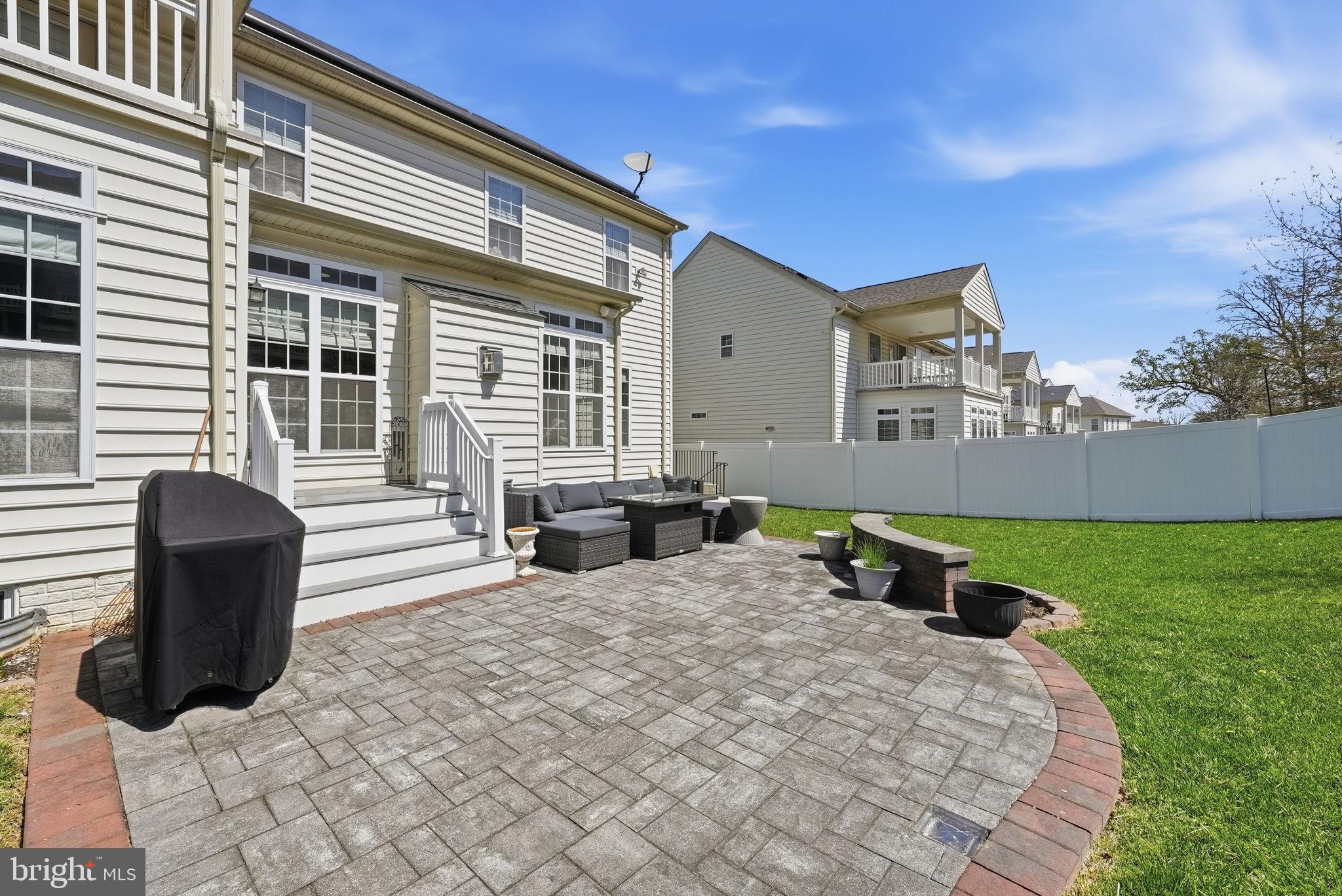 9003 CRYSTAL OAKS LANE