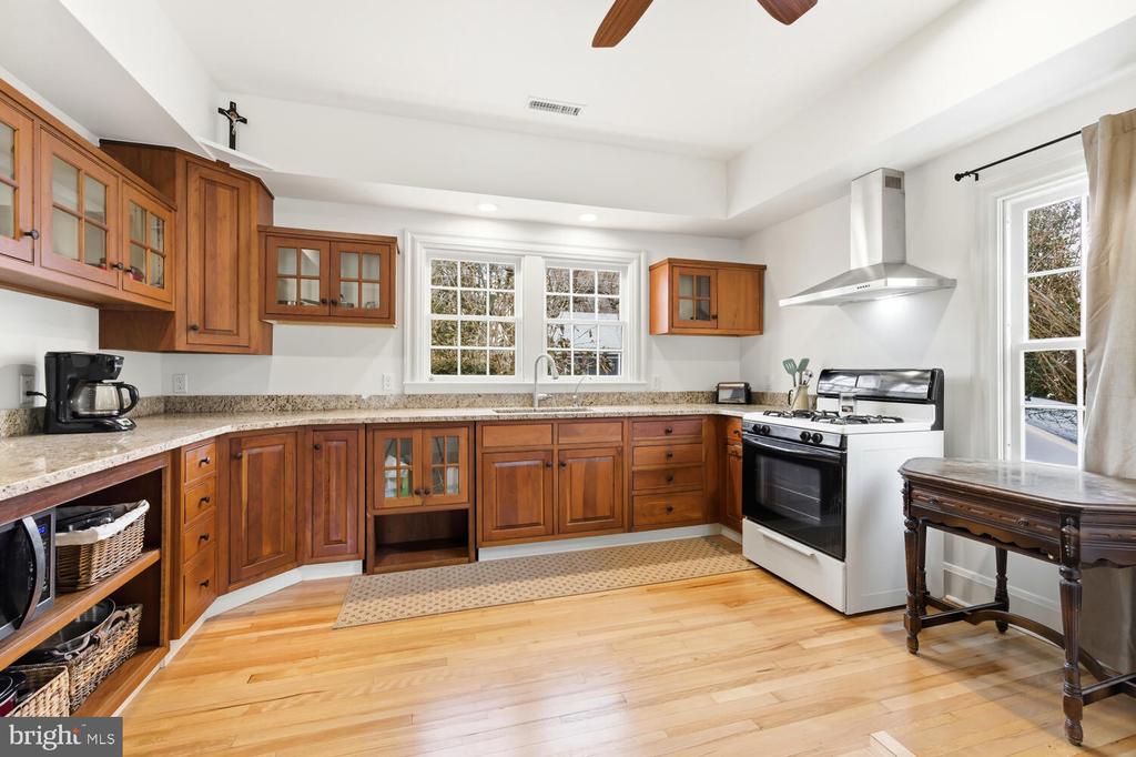 7651 MAIN STREET