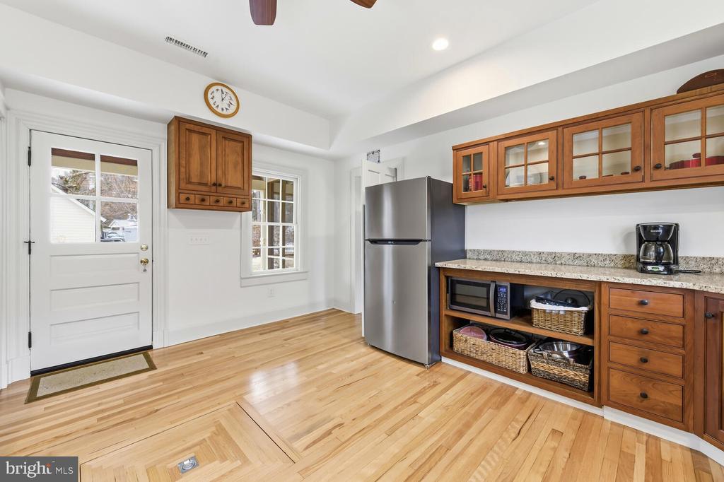 7651 MAIN STREET