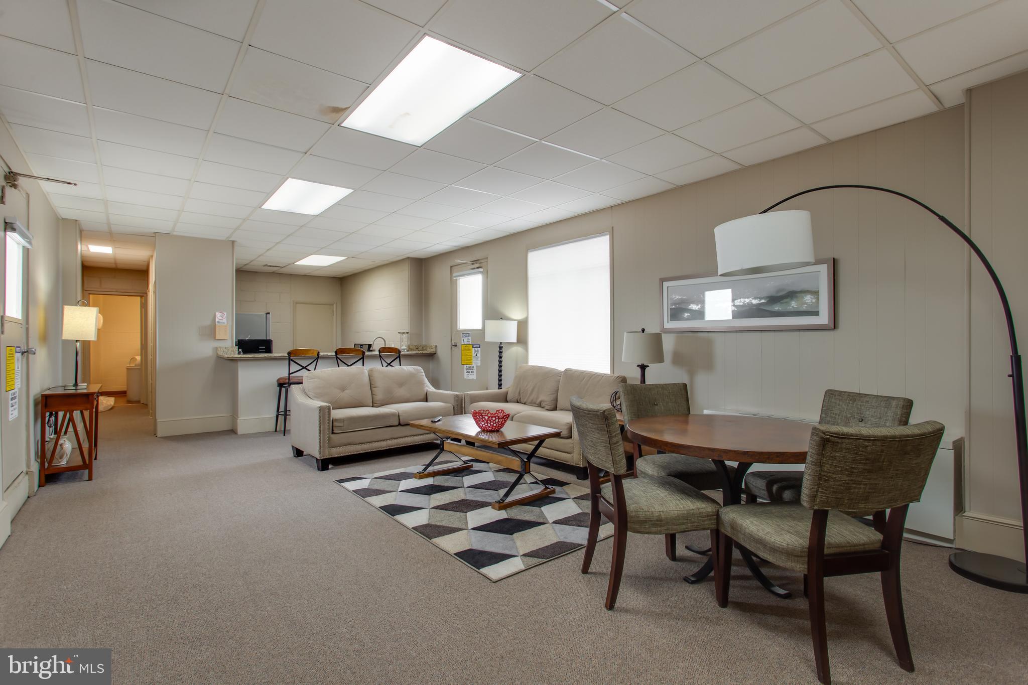 4501 ARLINGTON BOULEVARD 818