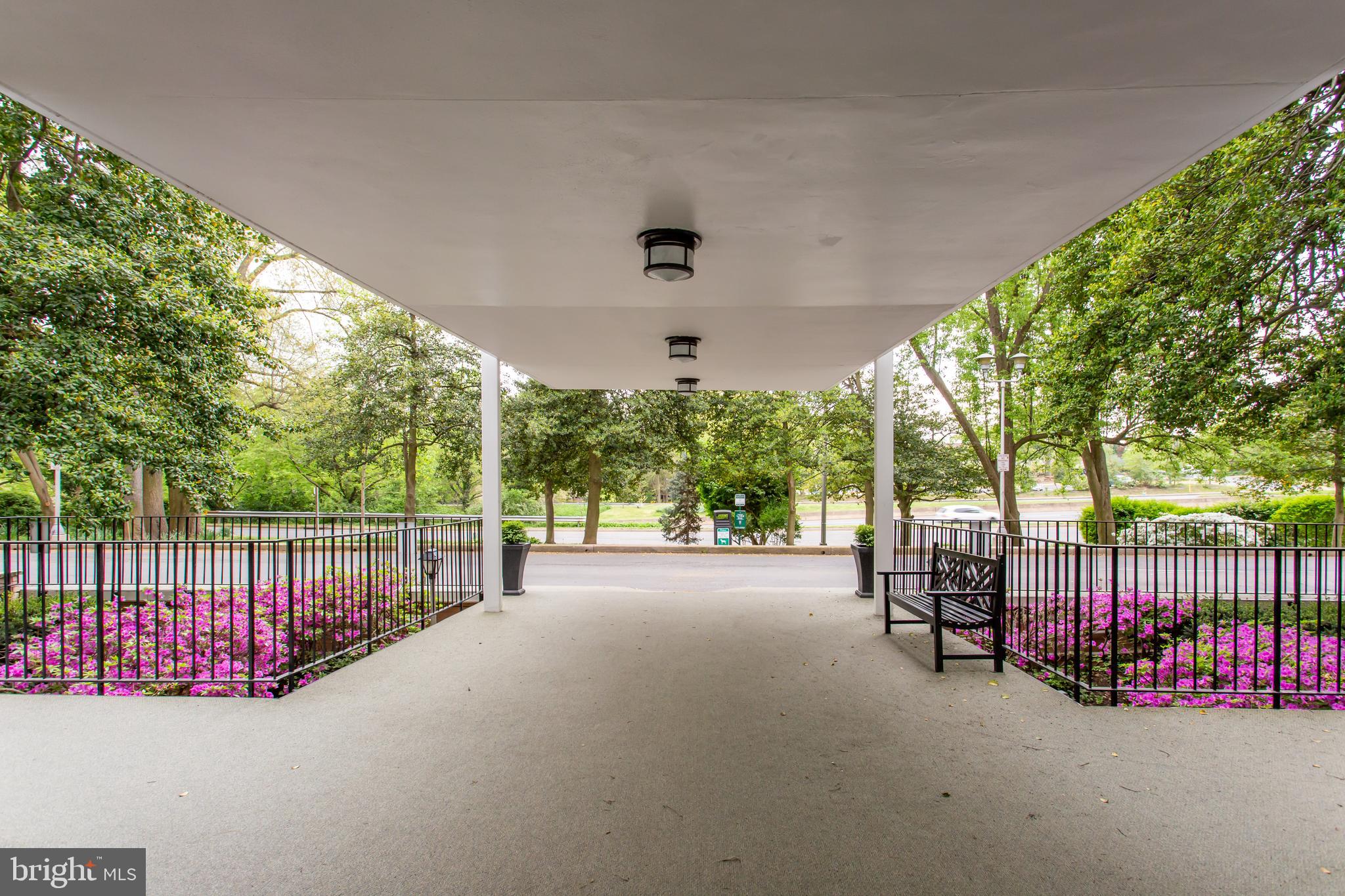 4501 ARLINGTON BOULEVARD 818