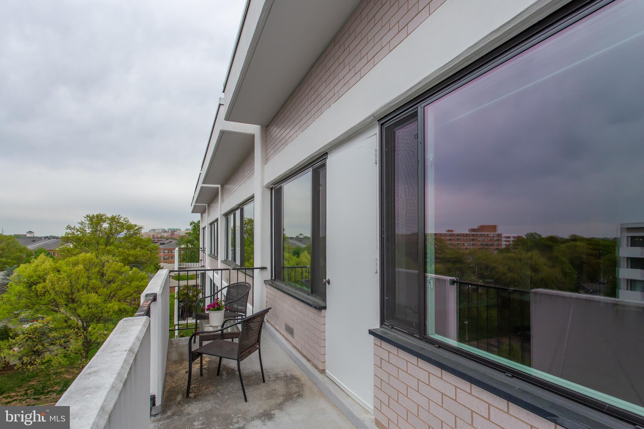 4501 ARLINGTON BOULEVARD 818