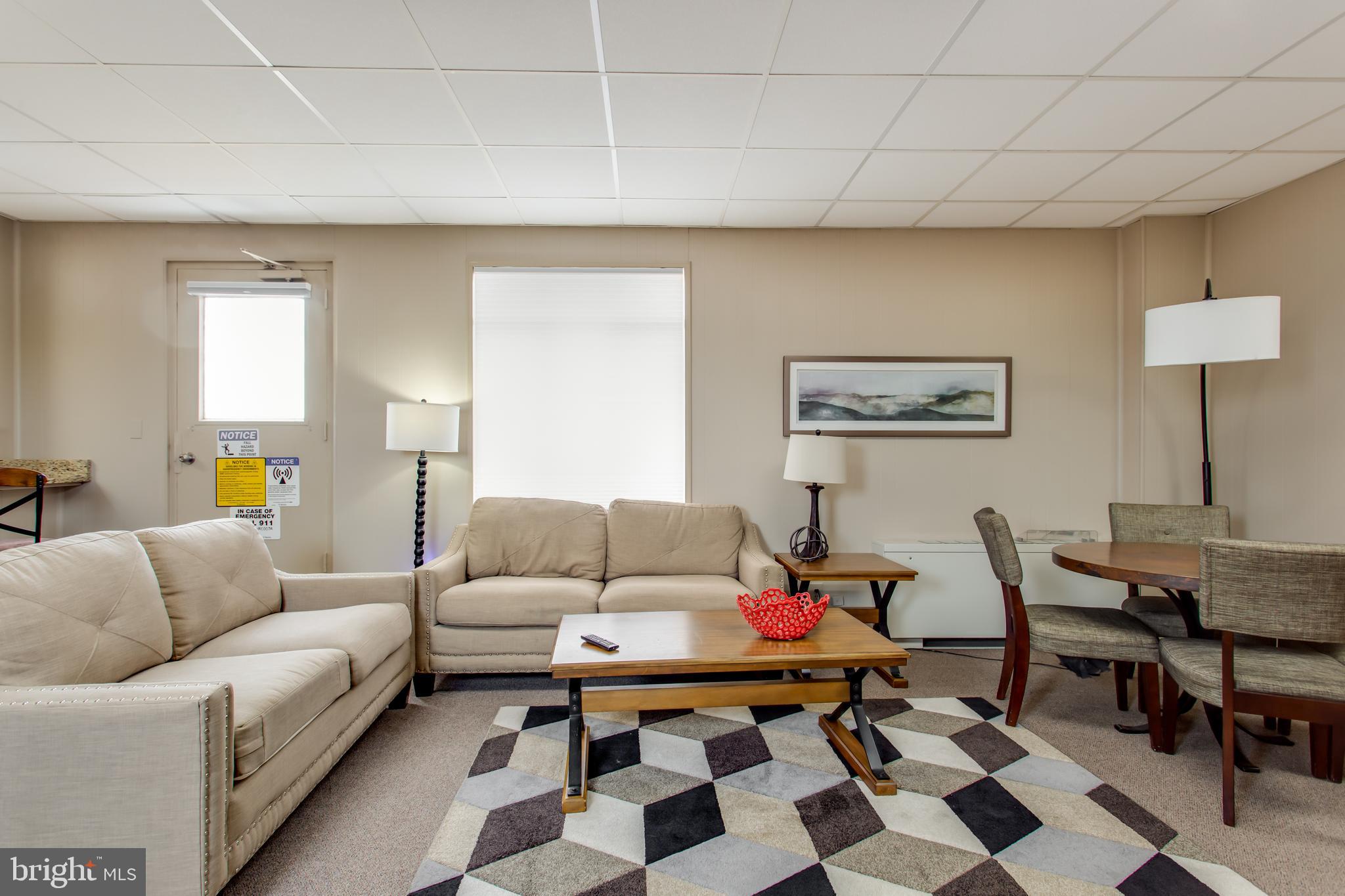 4501 ARLINGTON BOULEVARD 818