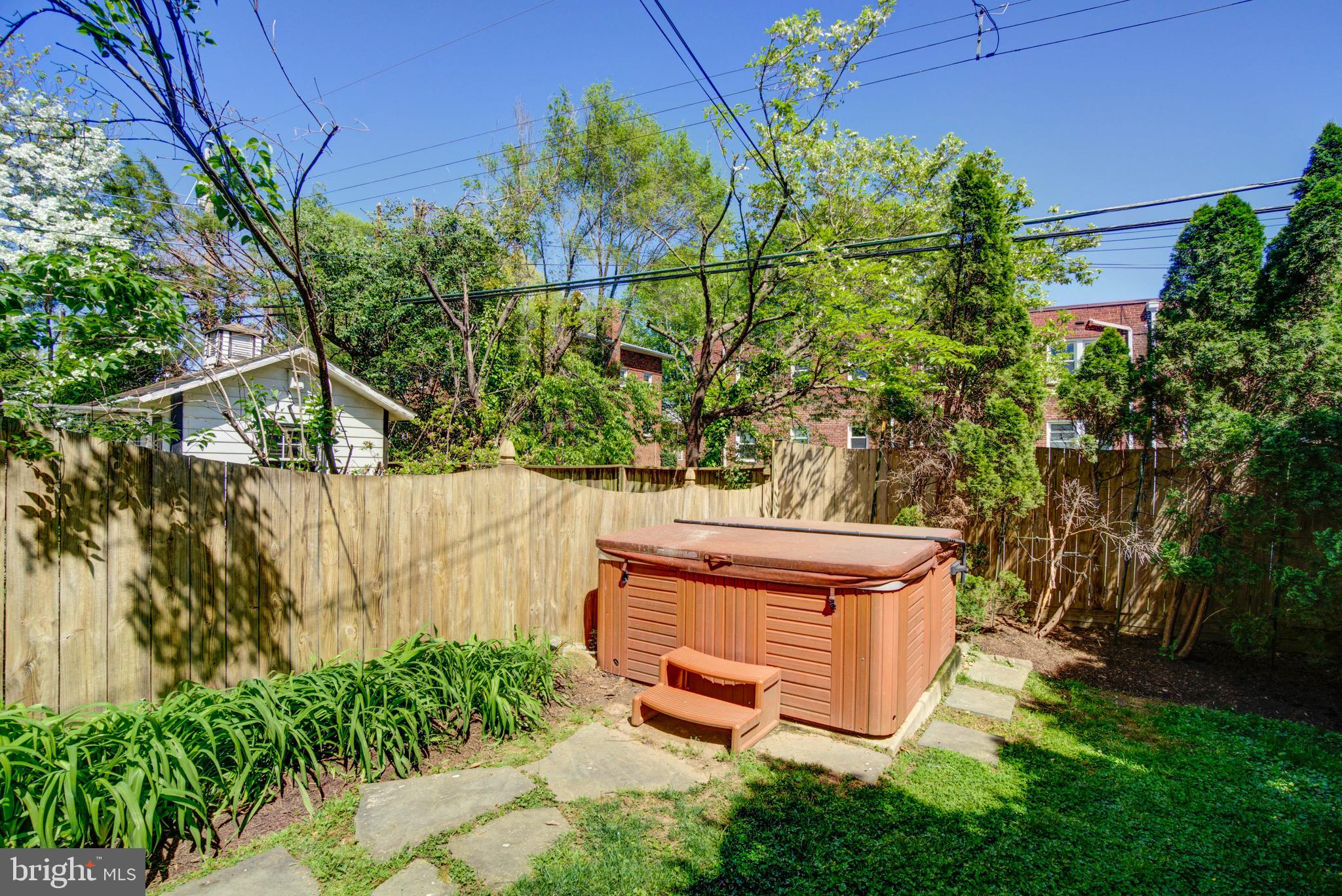 1111 N KENTUCKY STREET