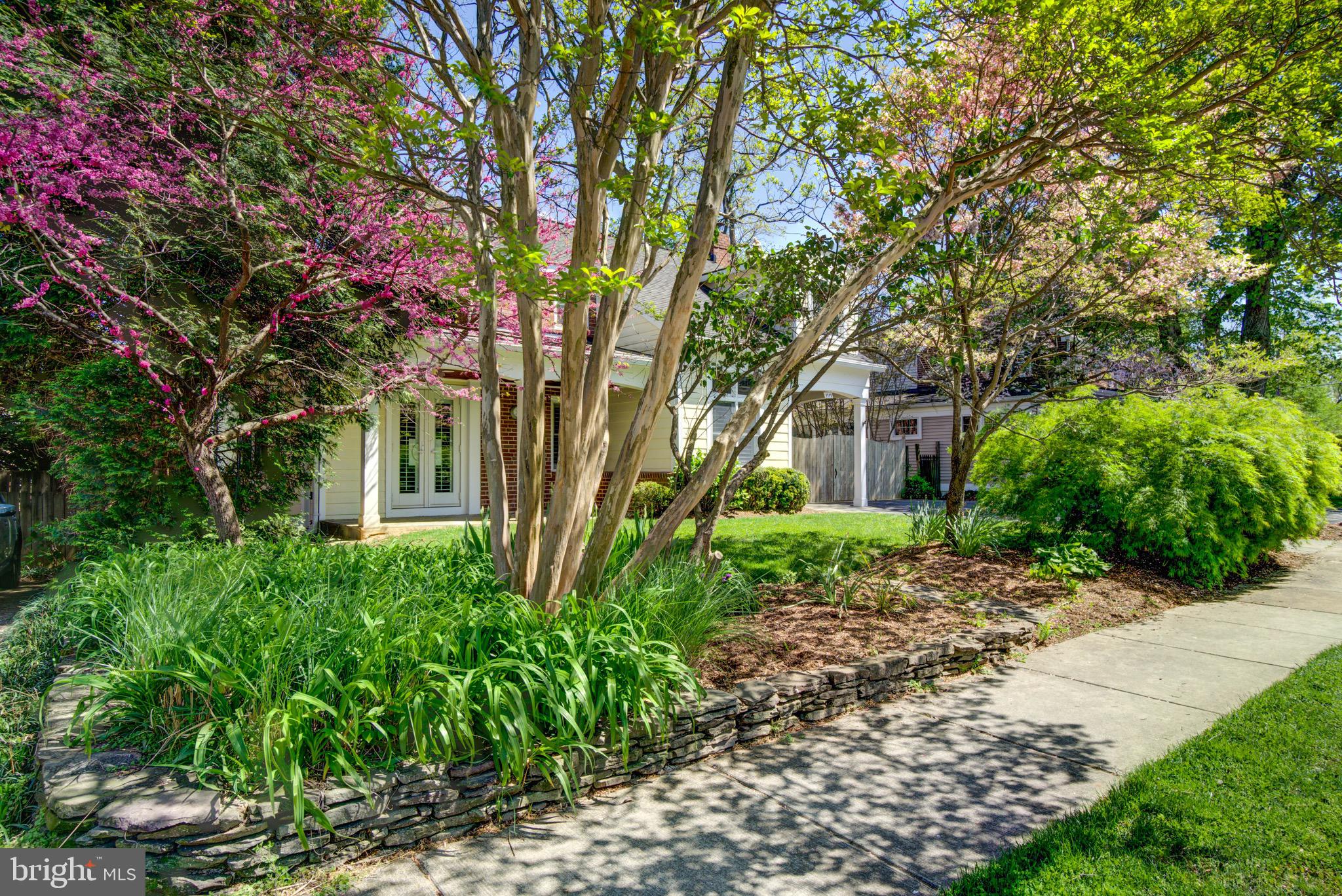 1111 N KENTUCKY STREET
