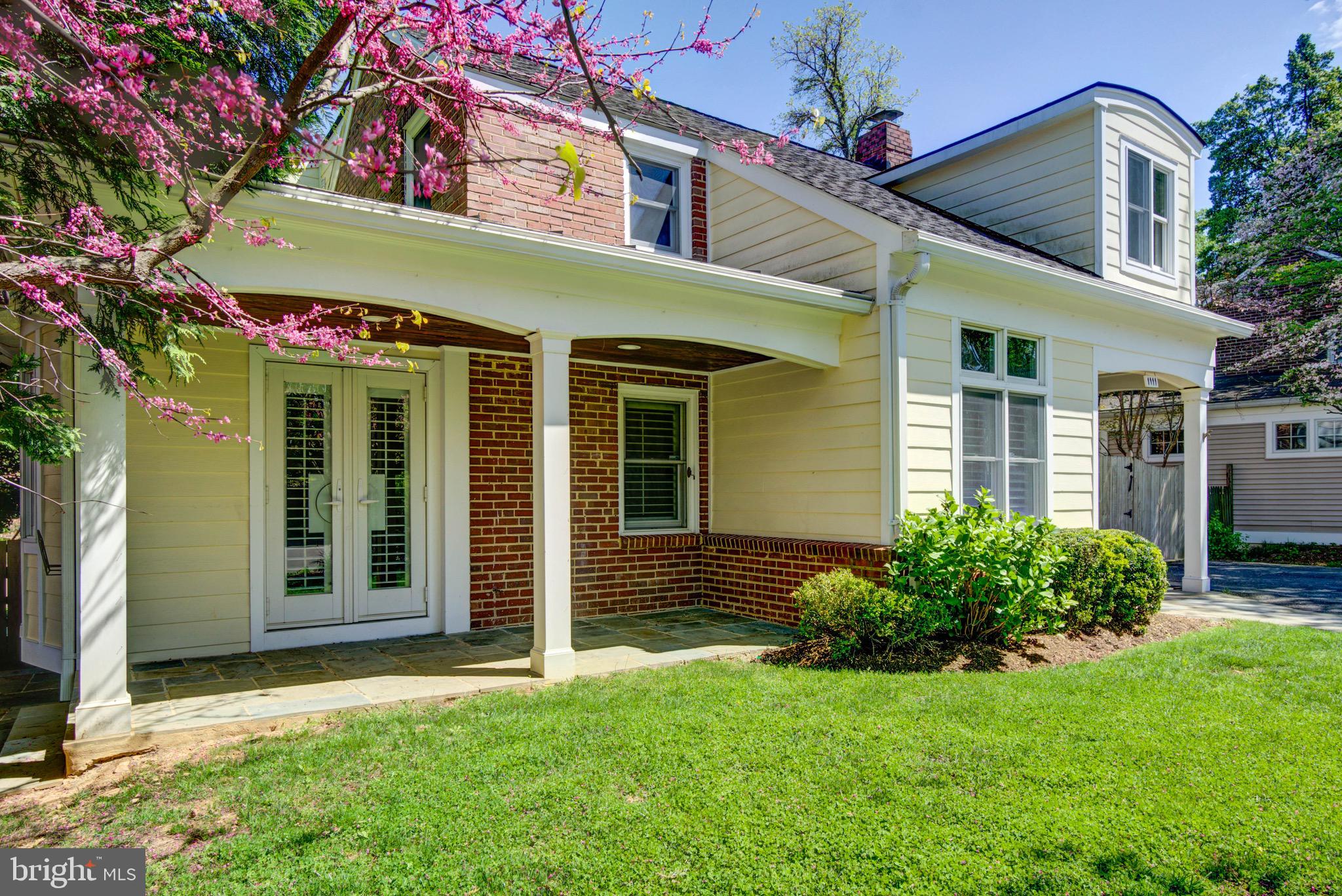 1111 N KENTUCKY STREET