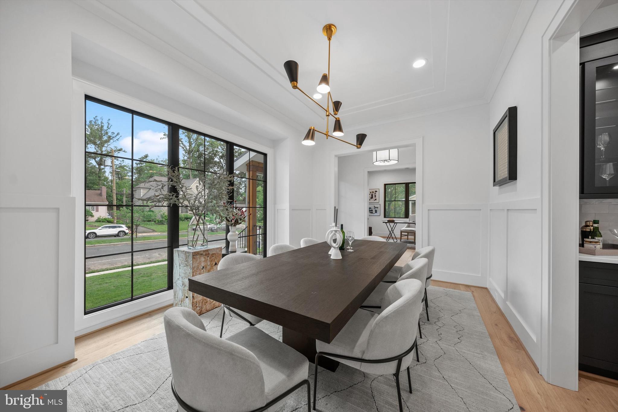 6807 Williamsburg Blvd