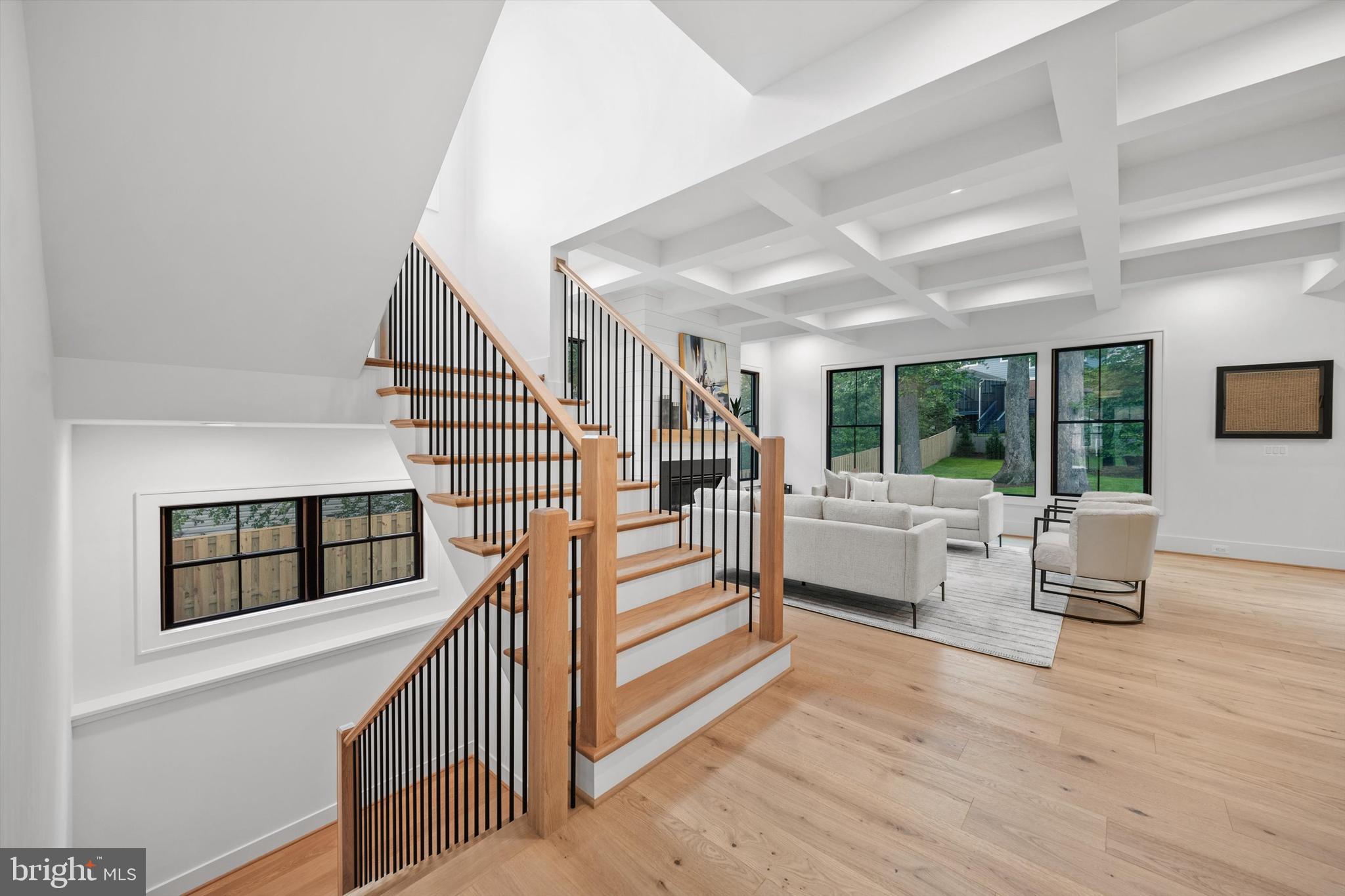 6807 Williamsburg Blvd
