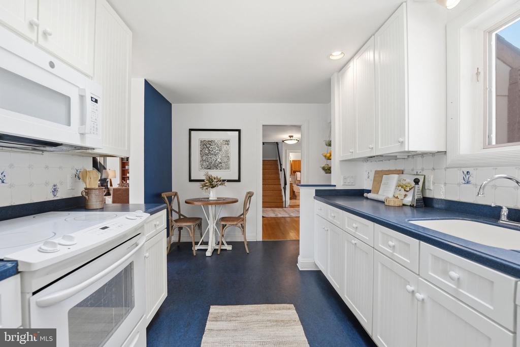 5600 16TH STREET N