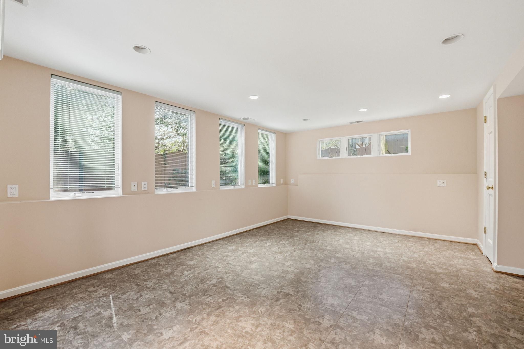 5600 16TH STREET N