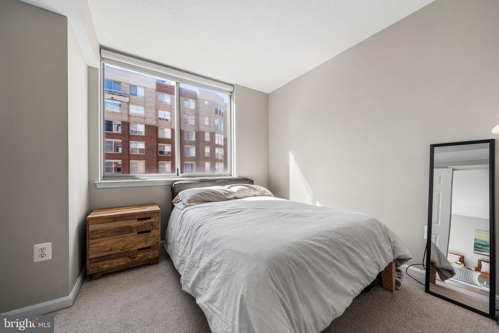 3835 9TH STREET N Unit: 603E