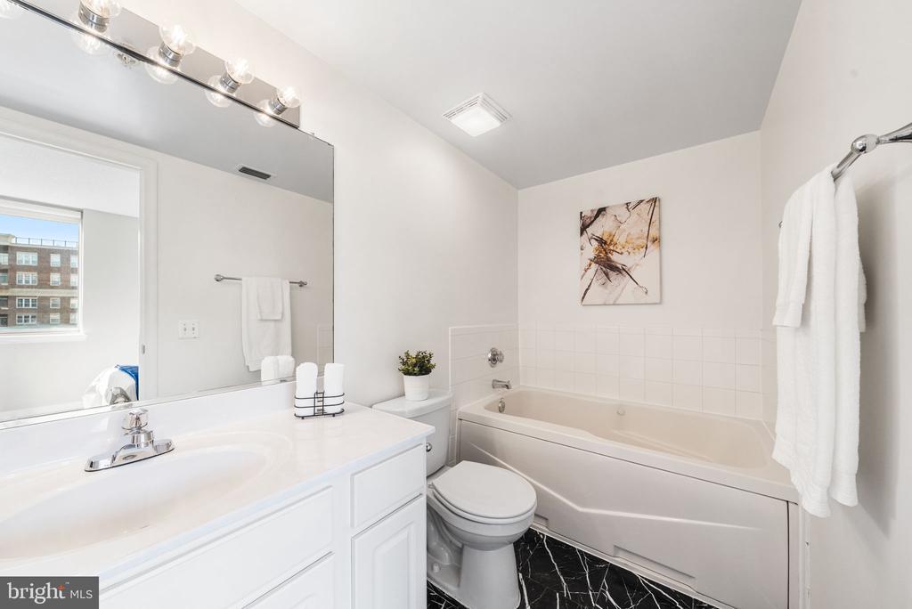 3835 9TH STREET N Unit: 603E