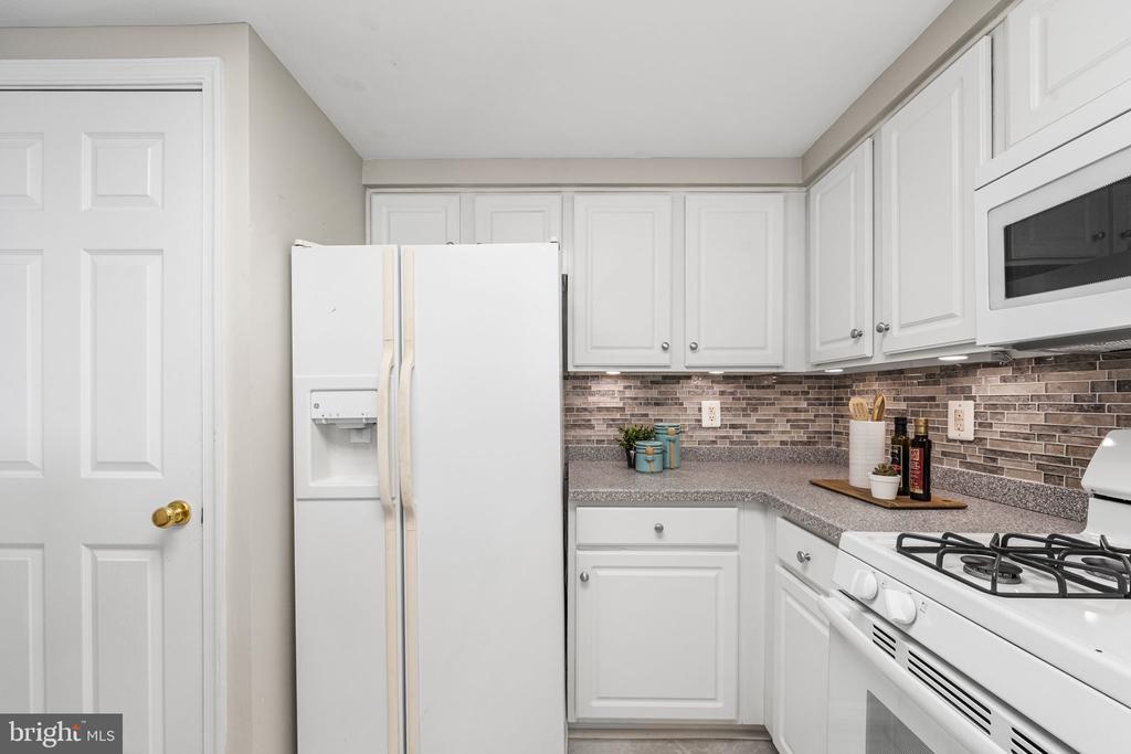 3835 9TH STREET N Unit: 603E