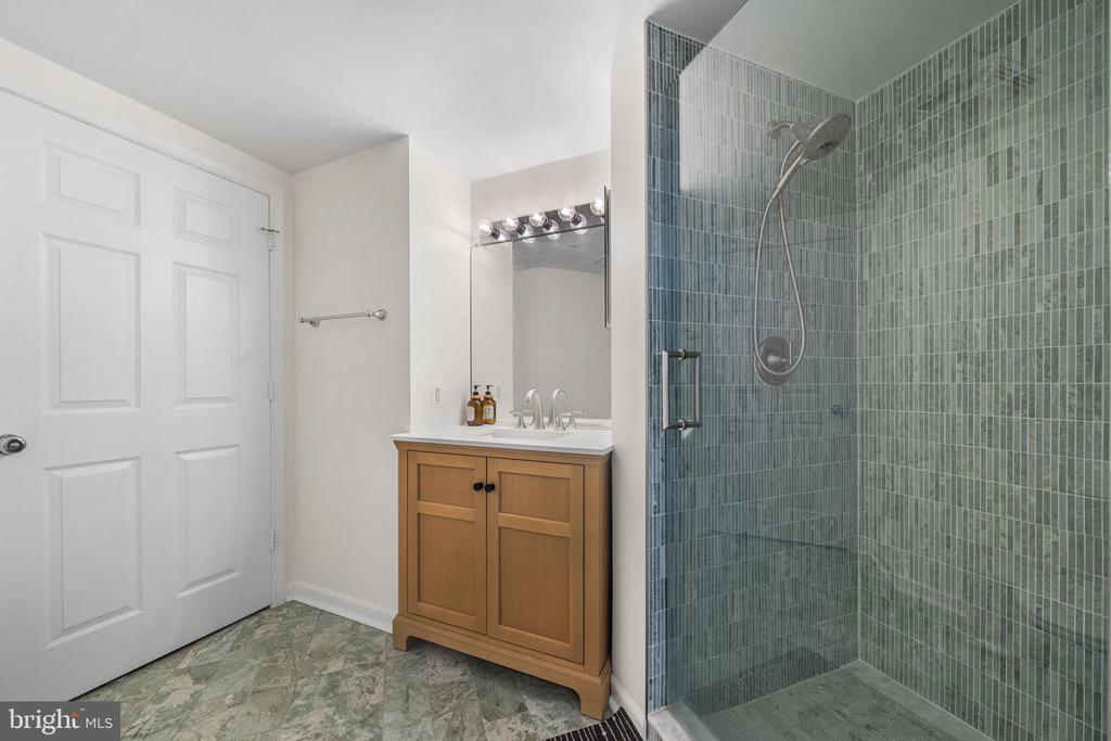3835 9TH STREET N Unit: 603E