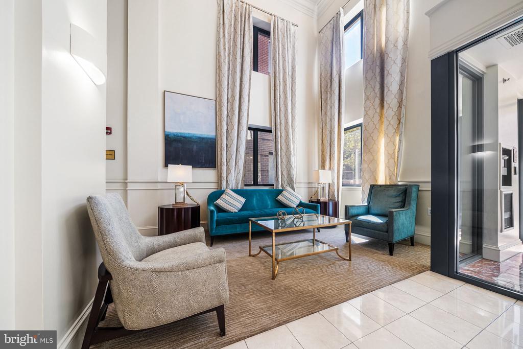 3835 9TH STREET N Unit: 603E