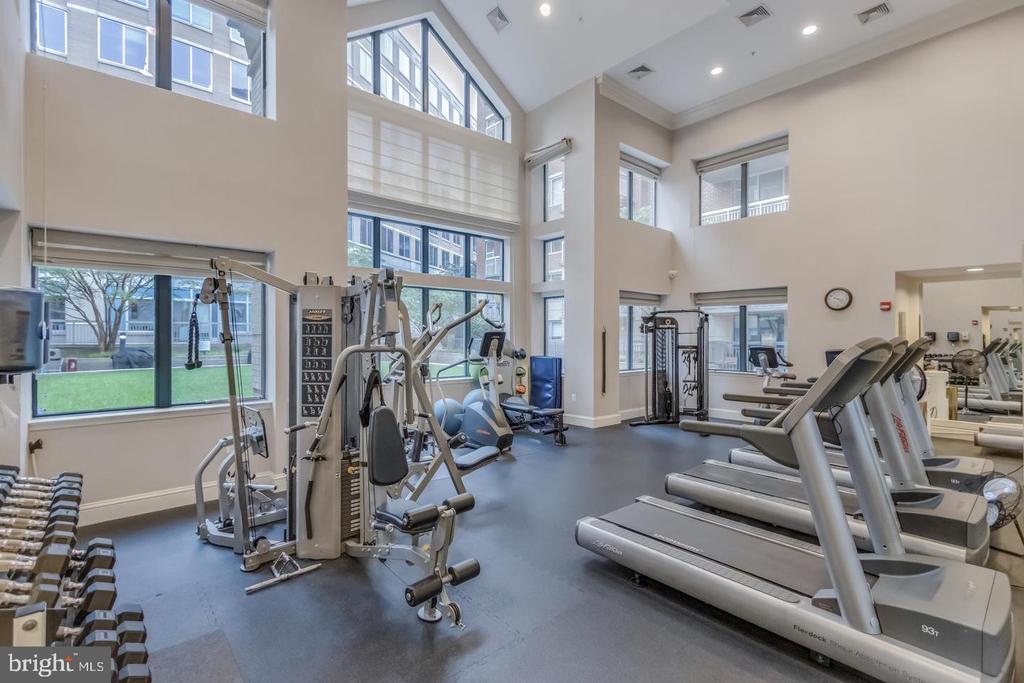 3835 9TH STREET N Unit: 603E