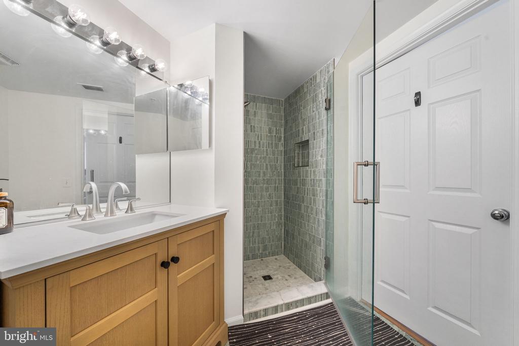 3835 9TH STREET N Unit: 603E