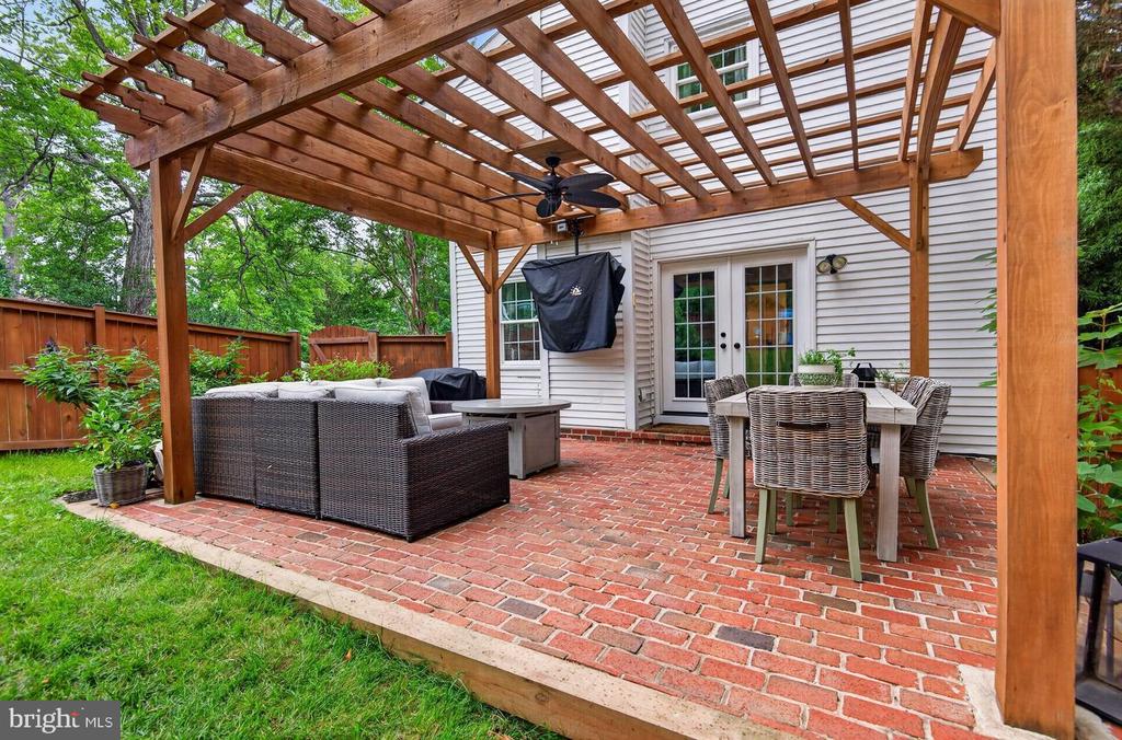 4020 ROBERTS ROAD