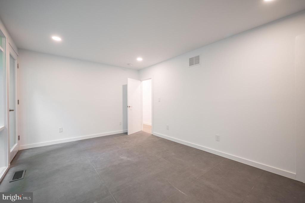 7218 STAFFORD ROAD