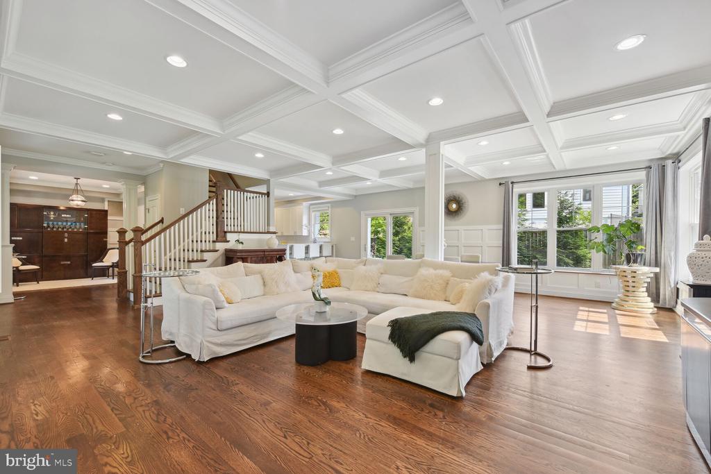 7221 ARTHUR DRIVE