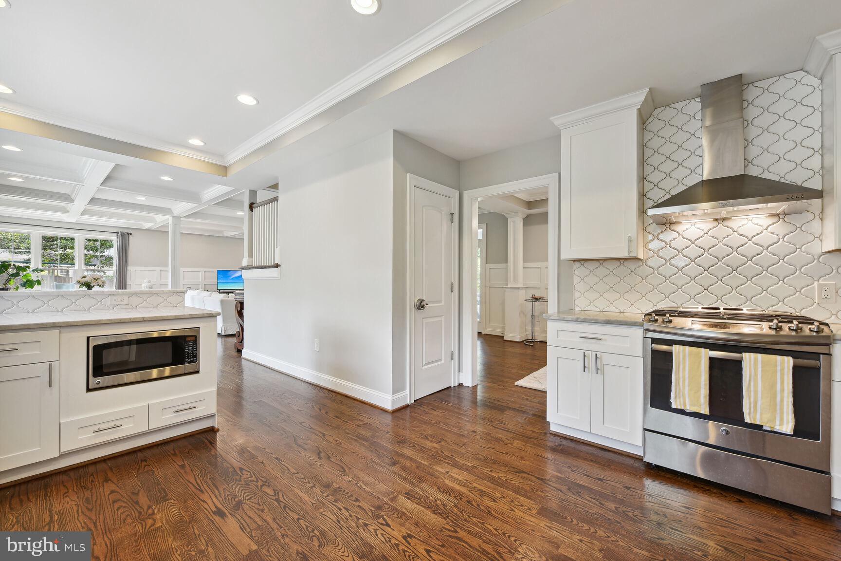 7221 ARTHUR DRIVE